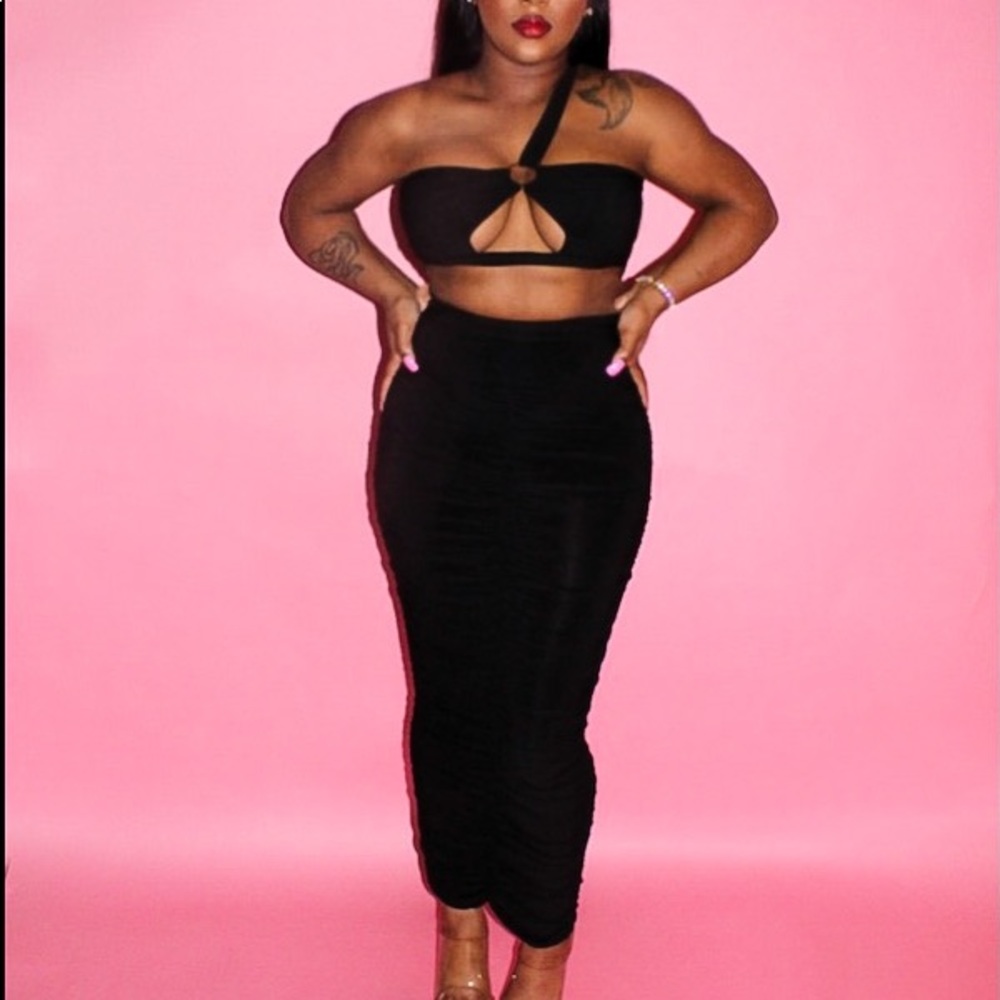 Two piece skirt set